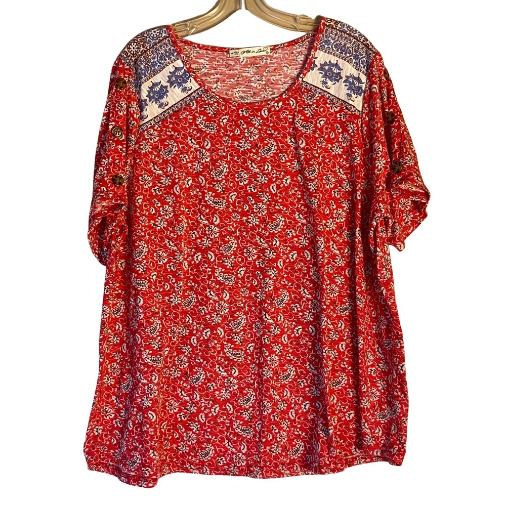 All in Love red and cream print short sleeve top, size 3XL